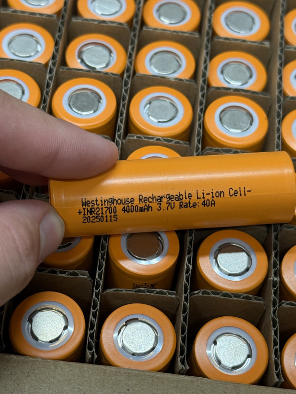 Акумулятор 21700 Westinghouse INR уцінка ~3000mAh Li-Ion нові для Power Bank Акумулятор 21700 Westinghouse INR уцінка ~3000mAh Li-Ion нові для Power Bank