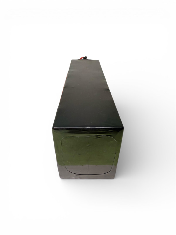 Акумулятор Li-ion NMC 7S1P 63000 mAh 25.9–29.4V 180A BMS індикатор для РЕБ та автономних систем Акумулятор Li-ion NMC 7S1P 63000 mAh 25.9–29.4V 180A BMS індикатор для РЕБ та автономних систем