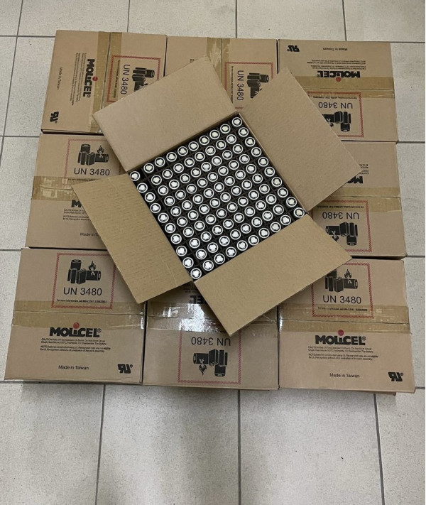 Акумулятор 21700 Molicel P42A Li-ion (≈3000mAh) — уцінена партія, елементи для PowerBank та DIY збірок, 21700 акумулятор недорого