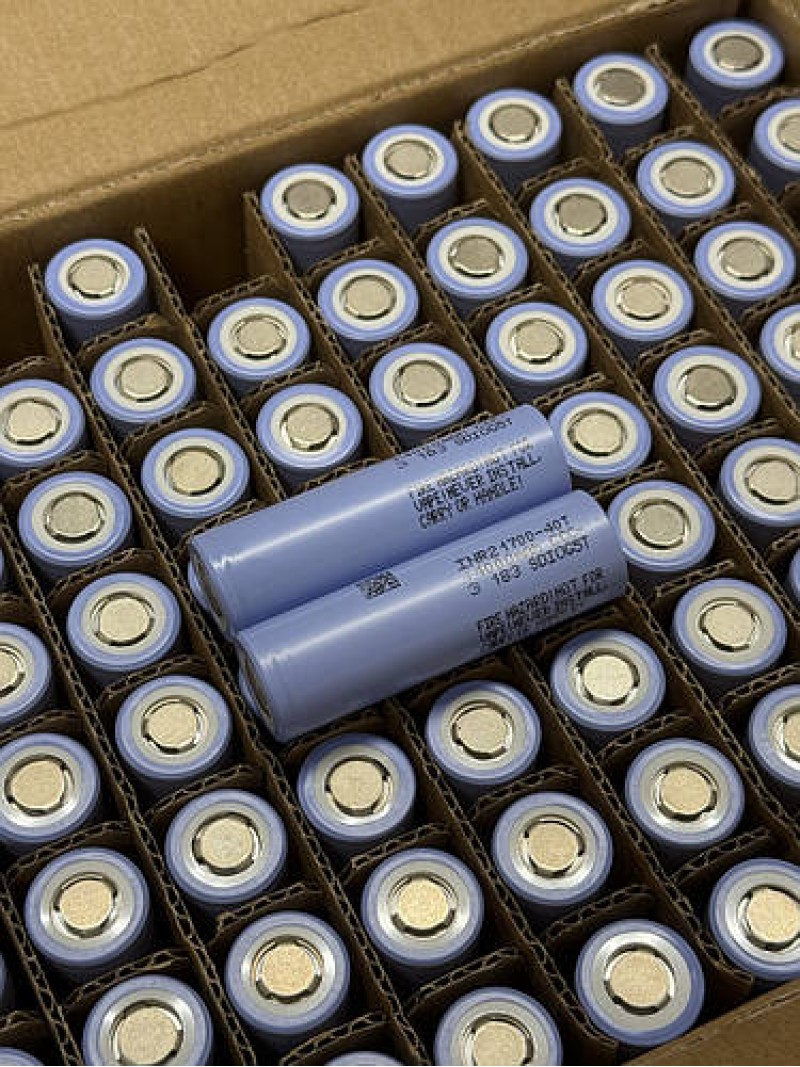 Акумулятор 21700 Samsung 40T Li-ion (≈3000mAh) — уцінена партія, елементи для PowerBank та DIY збірок, 21700 акумулятор недорого