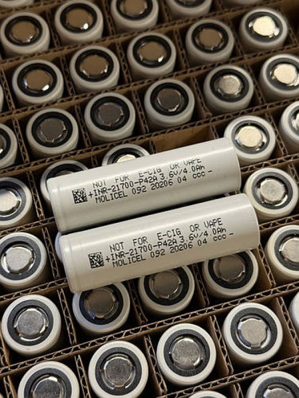 Акумулятор 21700 Molicel P42A Li-ion (≈3000mAh) — уцінена партія, елементи для PowerBank та DIY збірок, 21700 акумулятор недорого